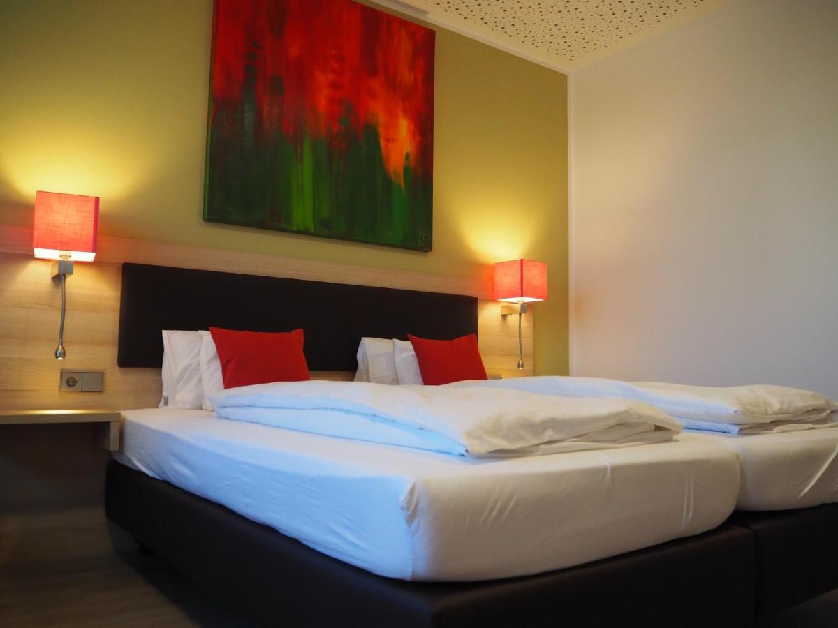 Hotel „Zur Linde“ Ehingen  Exteriér fotografie
